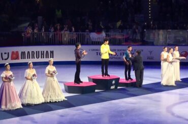 羽生結弦 Yuzuru Hanyu - Victory ceremony 07.12.2019 ISU Grand Prix of Figure Skating Final in Turin