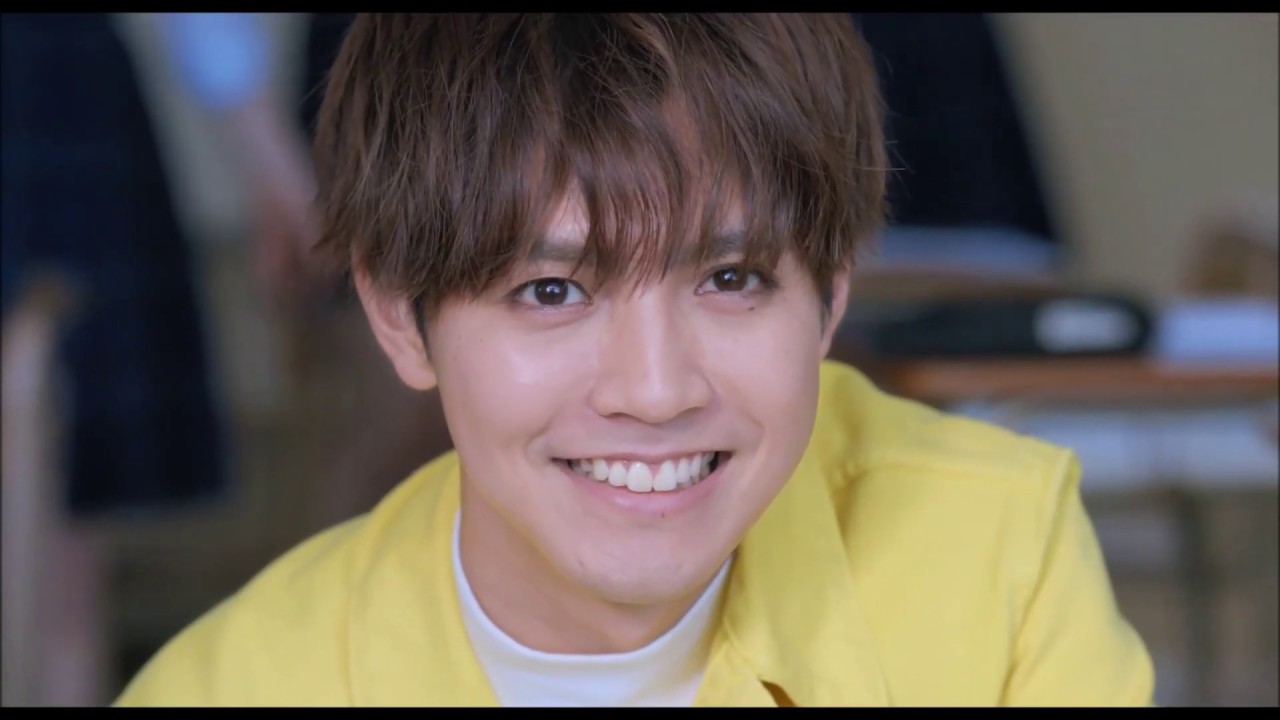 片寄涼太（GENERATIONS from EXILE TRIBE ）が橋本環奈にひざまずく - 映画『午前0時、キスしに来てよ』本編映像