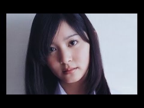 石橋杏奈のコントで見せた工 場面集[胸チラ・尻・谷間]