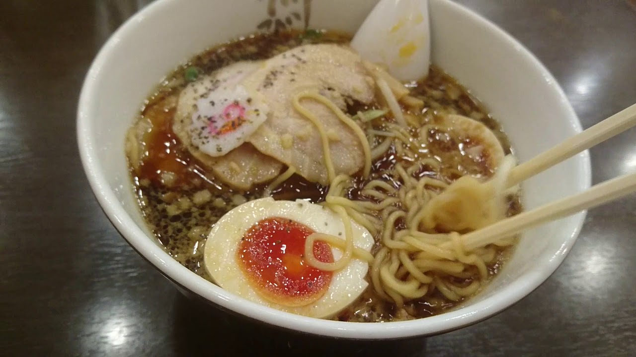 でびっとラーメン❗醤(むらさき)味玉チャーシュー麺②🎵ラーメン好きのNoriNori麺活⤴️麺とスープ熱々なら最高だ‼️