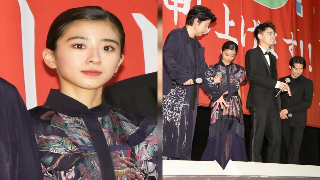 黒島結菜, ネービーワンピでほんのり脚見せ　くすみネイルでトレンド感も - 一般ニュース