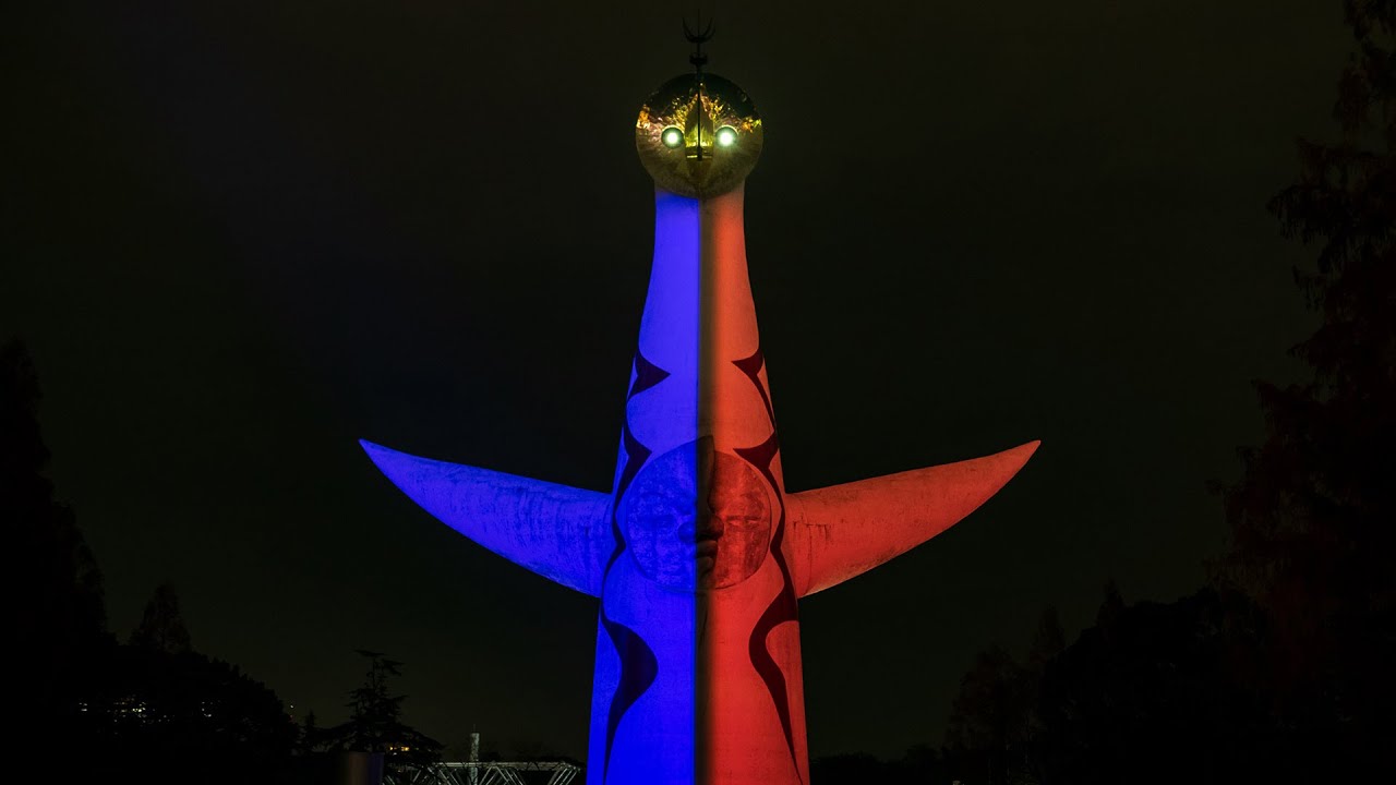 万博記念公園・太陽の塔が「スター・ウォーズ」ライティング　点灯式カウントダウンイベント