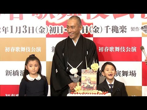市川海老蔵、娘から手編みのマフラー「宝物に」
