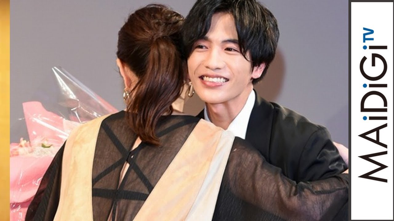 ボクテと菱本若菜がハグ　志尊淳のエランドール賞受賞を井川遥が祝福