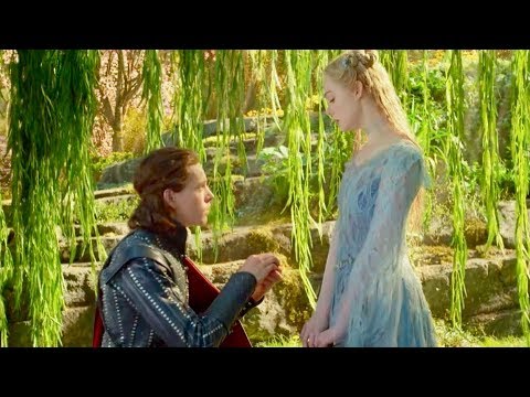 小野賢章の甘いプロポーズに上戸彩もメロメロ!?/映画『マレフィセント2』日本語吹替版本編映像 小野賢章の甘いプロポーズに上戸彩もメロメロ!?/映画『マレフィセント2』日本語吹替版本編映像