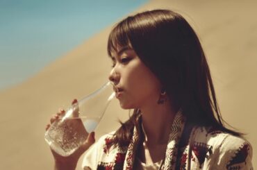 山本舞香、砂漠での撮影に挑む！株式会社マリモ ・CM「OASIS」篇 公開！「砂漠のオアシス」ペルー・ワカチナでロケ敢行！