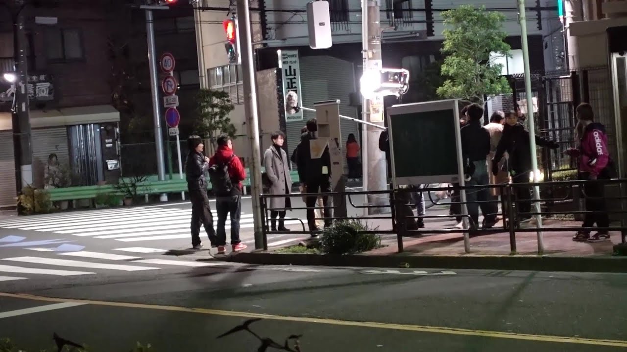 浅草を歩いていたらドラマのロケ撮影に出くわしました。: 新ドラマ『恋はつづくよどこまでも』上白石萌音/佐藤健(TBS 火曜 1/14~) 浅草を歩いていたらドラマのロケ撮影に出くわしました。: 新ドラマ『恋はつづくよどこまでも』上白石萌音/佐藤健(TBS 火曜 1/14~)