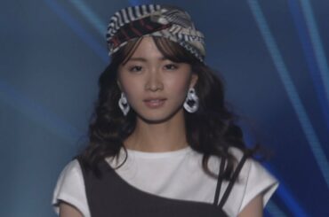 「パーフェクトワールド」で話題・岡崎紗絵、モノトーンに派手柄キャップのアクセント　プレステージ・インターナショナル TGC 富山 2019