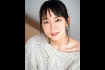 吉岡里帆、まったり休日グラビアで密着感たっぷり　デコルテ＆美脚も披露