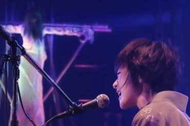 Shiina Ringo 椎名林檎 - Nippon ni Umarete 日本に生まれて (Born in Japan) (Live)