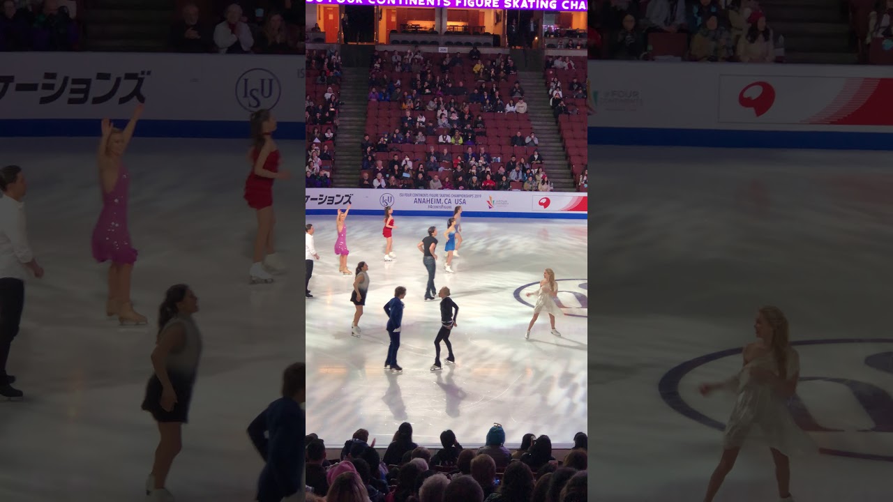 紀平梨花選手 宇野昌磨選手ロサンゼルス アイススケート 2019年 紀平梨花選手 宇野昌磨選手ロサンゼルス アイススケート 2019年