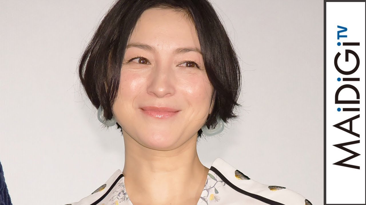 広末涼子、花柄ワンピで一足早く春ムード　レースパンプス＆リングで洗練された着こなしに