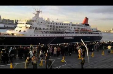 SHIP FOR WORLD YOUTH　メキシコ目指しにっぽん丸、「世界青年の船」１０カ国の２４０人乗せ、横浜港を出港！