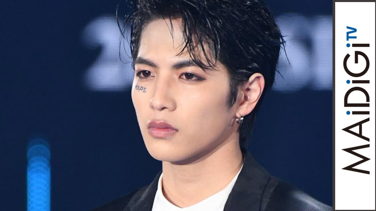 志尊淳、まるで別人! しっかりメークでセクシーに 頬には「HOPE」の文字 TGCにシークレット出演 志尊淳、まるで別人! しっかりメークでセクシーに 頬には「HOPE」の文字 TGCにシークレット出演