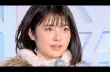 浜辺美波、元高校球児・岡田健史の肩を最大警戒／JR SKISKI キャンペーン記者発表会