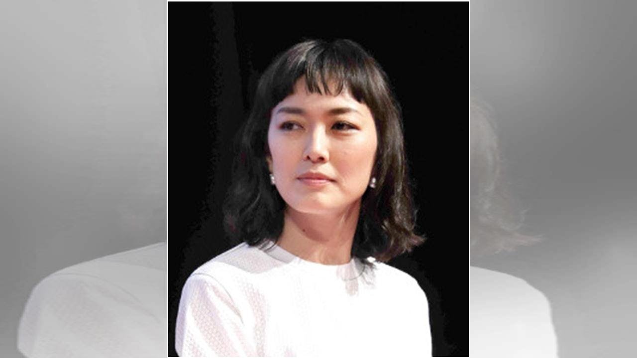 板谷由夏、入浴ショット公開で驚きの声「姉さんセクスィー」「拡大しちゃいました」