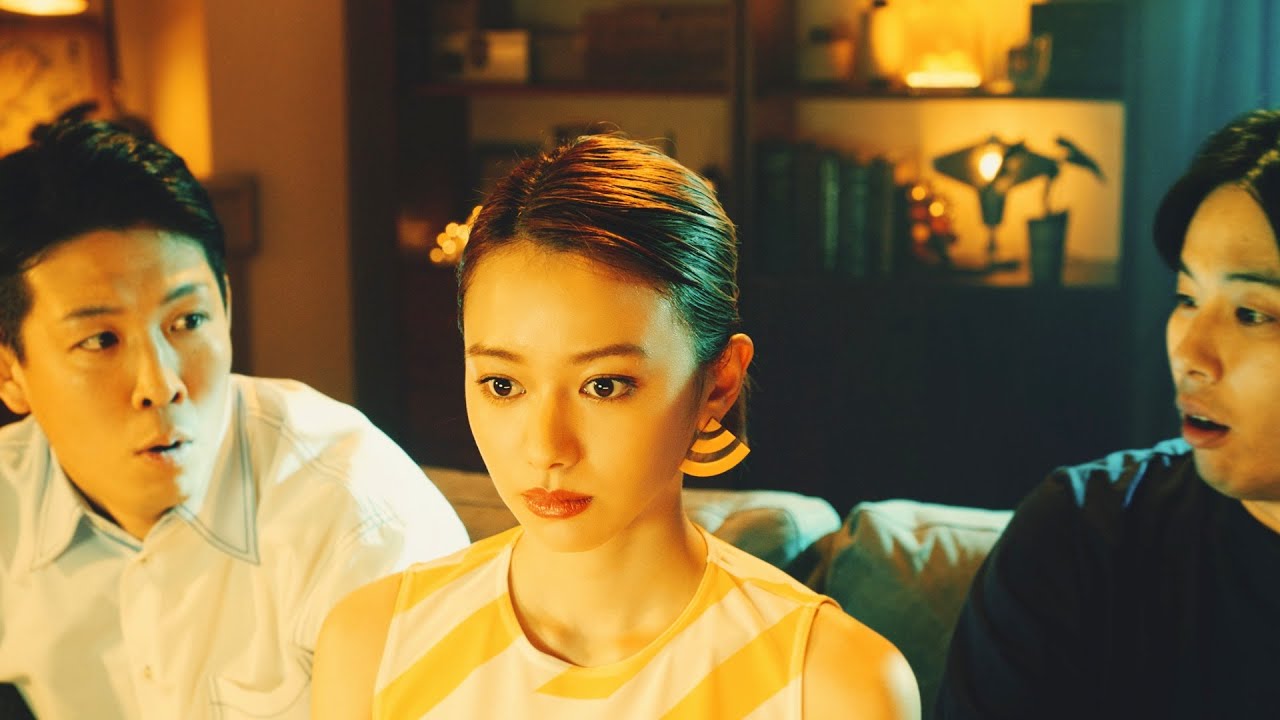 山本舞香、ネルソンズを救う!?”美しすぎるゼウス”姿で降臨 「ZEUS WiFi」新TVCM「ドバドバシャワー篇/ドバドバリビング篇」メイキング&インタビュー 山本舞香、ネルソンズを救う!?”美しすぎるゼウス”姿で降臨 「ZEUS WiFi」新TVCM「ドバドバシャワー篇/ドバドバリビング篇」メイキング&インタビュー