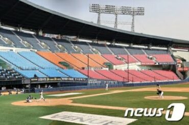 斗山選手に肺炎の症状、新型コロナ検査を実施＝明日（2日）まで練習中止 (4/1)