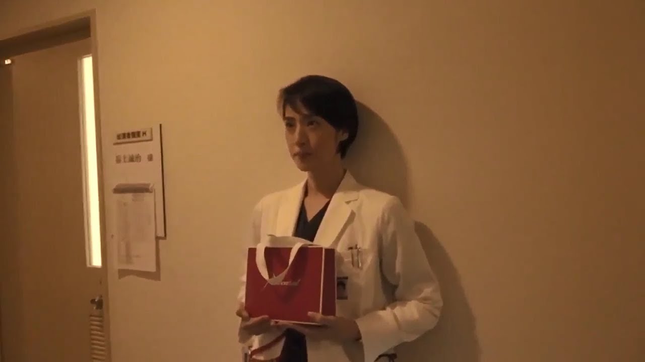 【トップナイフ-天才脳外科医の条件-】天海祐希から福士誠治へバレンタイン攻撃！