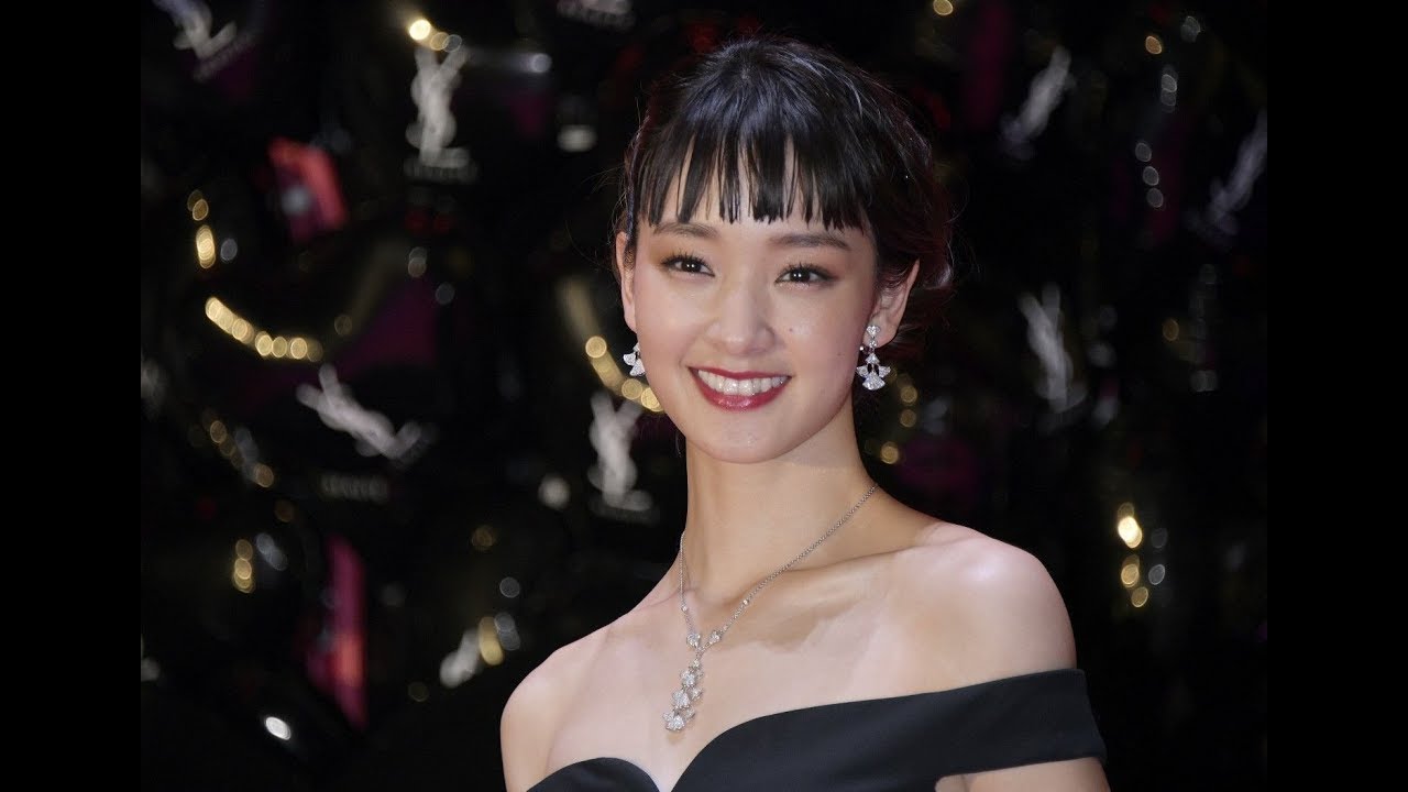 「浮かれたコメントも出せない…」剛力彩芽の電撃復縁「間が悪すぎる」3つの理由
