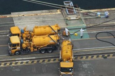 別の２隻のクルーズ船が出航　長崎クルーズ船の感染拡大で　新型コロナ - 毎日新聞 4/26/2020