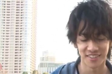 佐藤 健 / Satoh Takeru Official 彼女は写真のインタビューの最初の日にあります