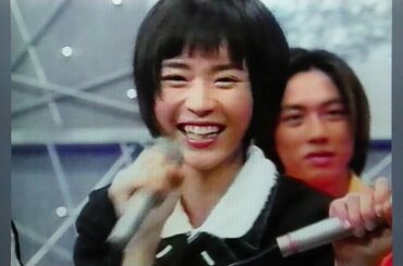 華原朋美 やや挙動不審「YOU DON'T GIVE UP」(1998年4月)