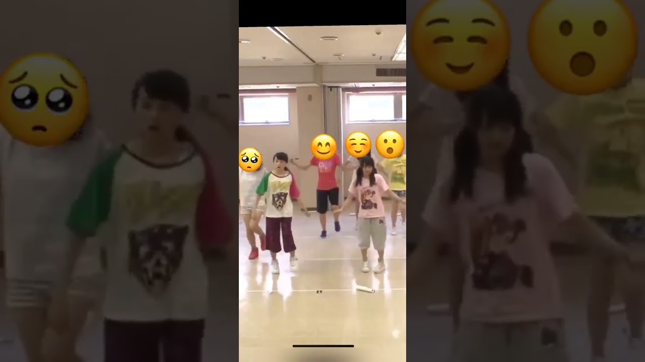 AKB48 チーム8 横山結衣 坂口渚沙 まだ間もないときステップができてなくてひたすら間違う自分と隣でちらちら見てる結衣