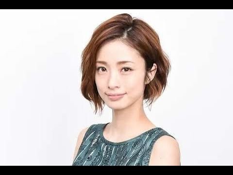 ✅  半沢直樹：“花”上戸彩の大活躍に視聴者「ファインプレー！」　「銀行員…