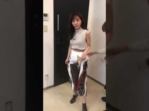 田中みな実　ドレスからこぼれ出そうなおっぱい