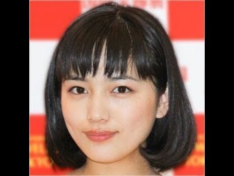 ✅  川口春奈の「メイク動画」に登場したハイテンションおじさんは誰？｜ニフティニュース