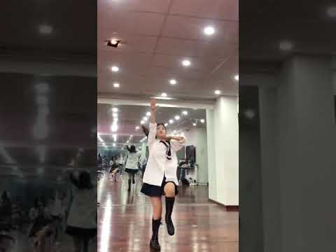 Dancer RIVER [AKB48] - Anna SGO48