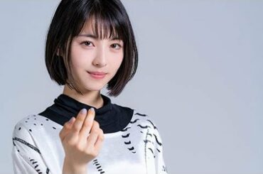 女優の浜辺美波さんが8月11日、目元をアップに写した自撮りショットをTwitterで公開。同投稿に女優の橋本環奈さんがリプライで反応し、2人のやりとりにファンか…（2020年8月12日 17時19分4