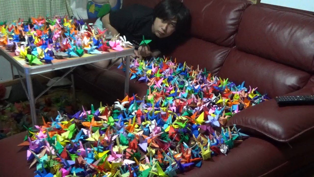 #1週間毎日全国の新型コロナウイルス感染者数分の鶴を折らなきゃいけない生活