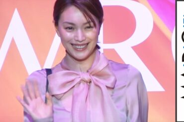 蛯原友里、久々ウォーキングで「緊張」　春のオススメコーデも紹介　「銀座で彩るヒト・トキ Limited SHOWROOM」1