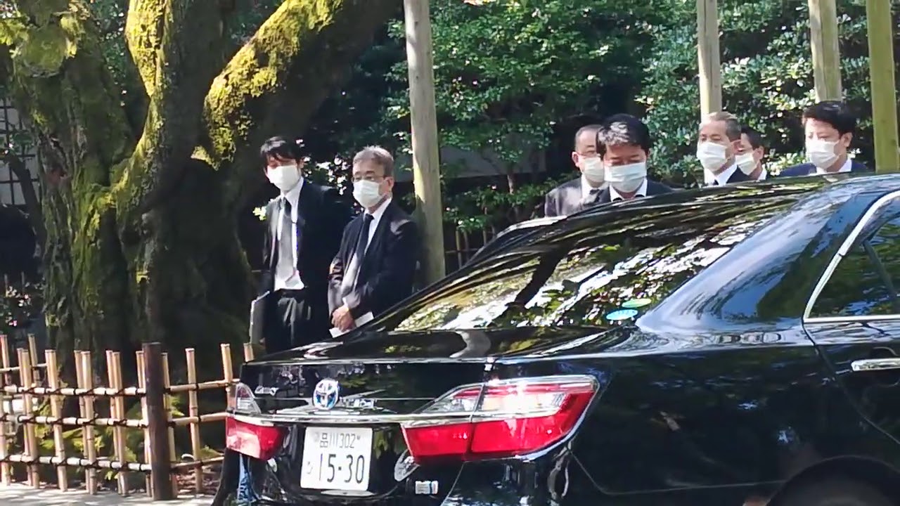 靖国神社を参拝の稲田朋美議員 靖国神社を参拝の稲田朋美議員