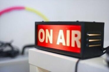 ✅  小倉優香「芸能生命危機」は古い？　ファン支えにYouTuber転身なら「前途洋々」も