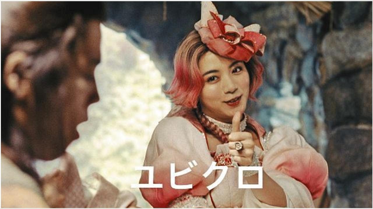 au新CM久しぶりに“親指姫”池田エライザが登場！ユニクロとコラボ 三太郎に『英雄T』をアピール（中日スポーツ）｜ｄメニューニュース