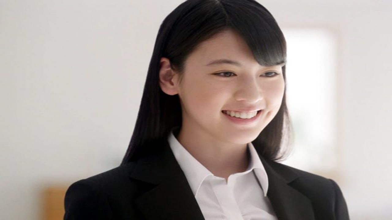 「輪っか見えそう」過去も!? 三吉彩花、たわわバスト限界出しに見る“艶路線転向” 「輪っか見えそう」過去も!? 三吉彩花、たわわバスト限界出しに見る“艶路線転向”