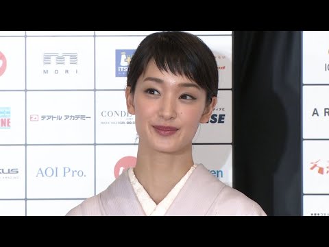 剛力彩芽、和服姿で独立後初登場(映画祭/剛力彩芽 要潤 奥菜恵 ソニン 福田麻由子 GENERATIONS) 剛力彩芽、和服姿で独立後初登場(映画祭/剛力彩芽 要潤 奥菜恵 ソニン 福田麻由子 GENERATIONS)