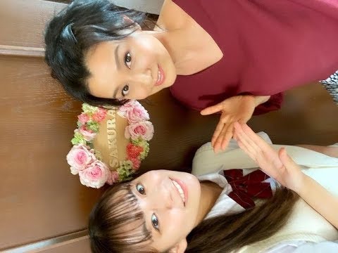 ✅  女優の藤原紀香が17日、自身のブログを更新。モデルで女優の永瀬莉子とのツーショットを公開した。