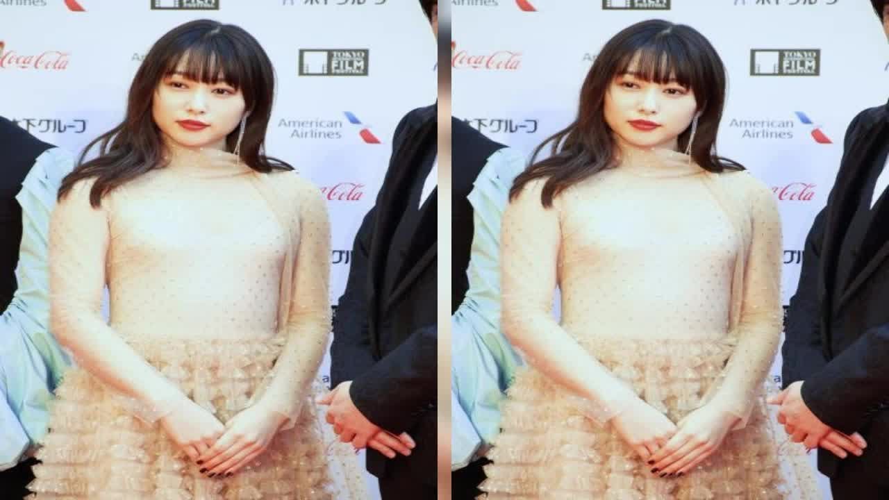 女優の桜井日奈子が、つい先ごろ、人気の芸能サイトに辛らつなことを書かれた。最近、ふっくらとしてきたことについて、《顔立ちはすっかり丸くなり二重あご》《朝青龍みたい》などと酷評されてしまった。「確かに最