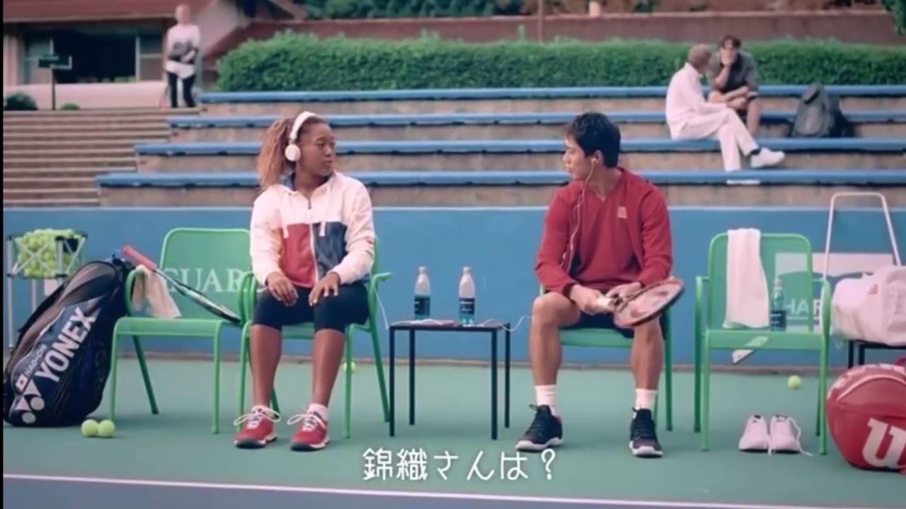 ウ゛ィ゛エ゛を聞いている錦織圭