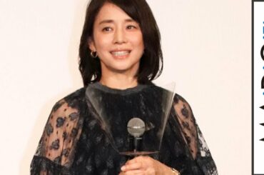 石田ゆり子、透け感ワンピで大人の肌見せ　刺しゅうたっぷりで華やかに