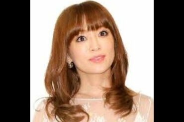 [JNEWS] -浜崎あゆみ“オシャレ妊婦”参拝ショット公開「神社行ってチビ達の健康を祈って」