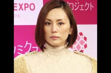 ✅  （C）まいじつ　 女優の米倉涼子がイメージキャラクターを務める『楽天モバイル』のCM。ネット上で「うるさい」とのクレームが大量発生したからだろうか、最近その仕様がひっそりと変更されている。 【関