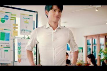 岡田健史が白シャツまぶしい筋肉美のビジネスマンに／明治「ザバス MILK PROTEIN」CM