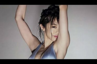 美ボディ・峯岸みなみ