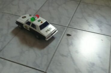 TALKING POLICE CAR  YANEZAWA TOYS JAPAN  24 Cm