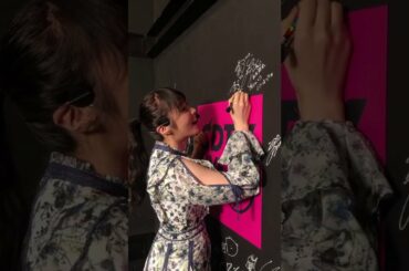 乃木坂46 白石麻衣TVラストステージ後 メンバーのサインムービー / 2020.10.26